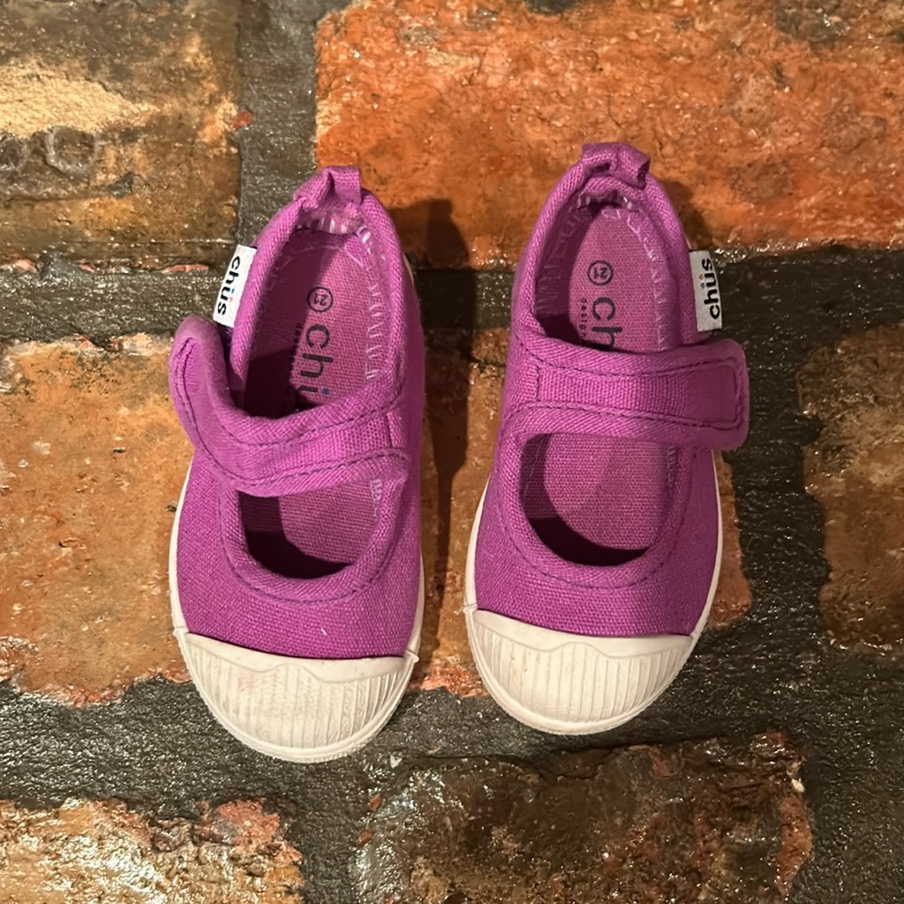 Chus purple sneakers.